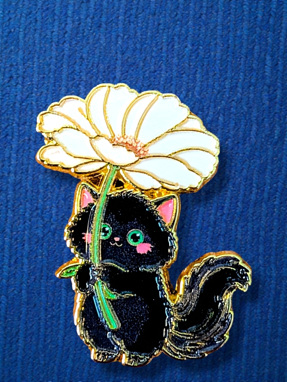 Black Cat with White Flower Enamel Pin - Cute Pet Accessory